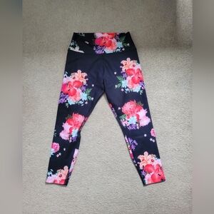 NWT peloton Cadence floral leggings!